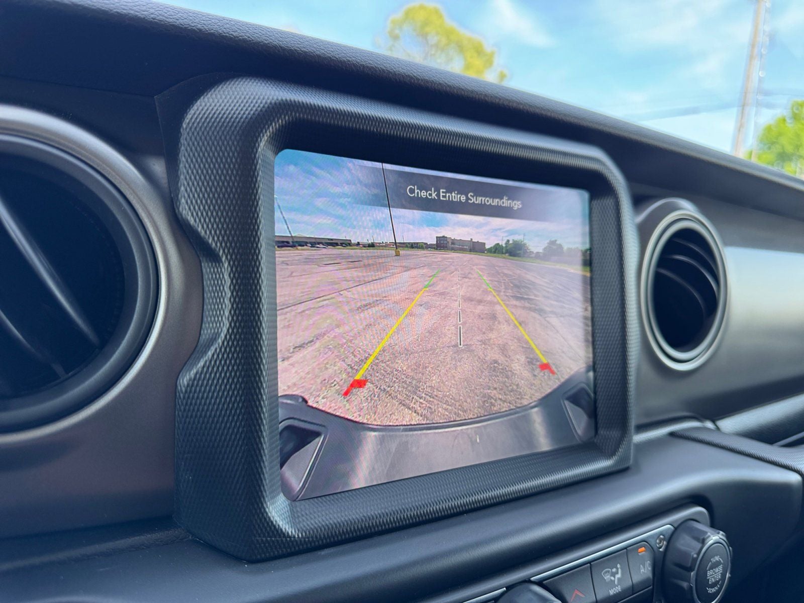 2022 Jeep Gladiator Willys