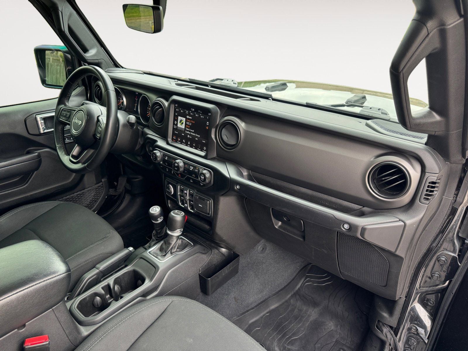 2022 Jeep Gladiator Willys