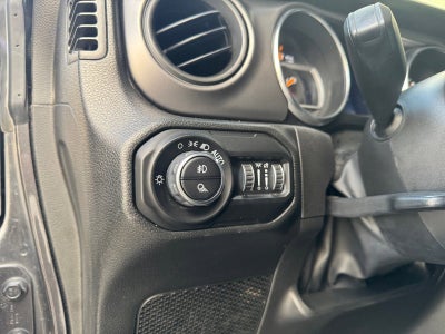 2022 Jeep Gladiator Sport