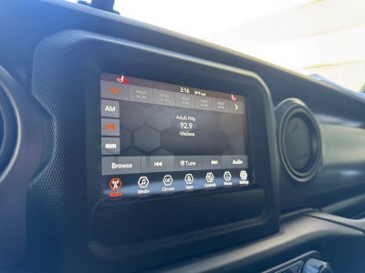 2022 Jeep Gladiator Sport