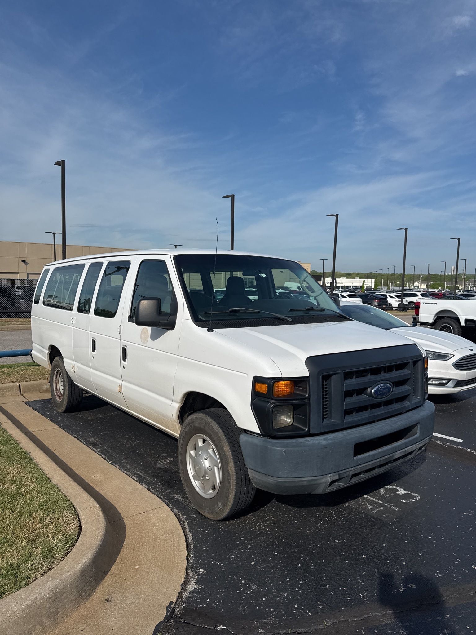 2013 Ford E-350SD XL