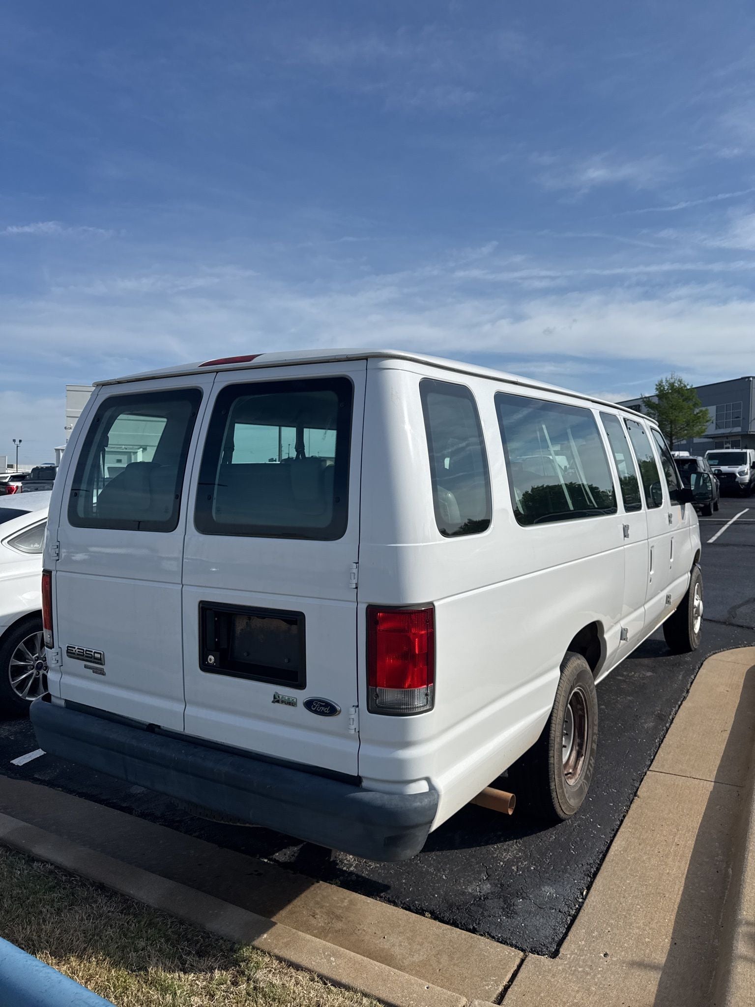 2013 Ford E-350SD XL