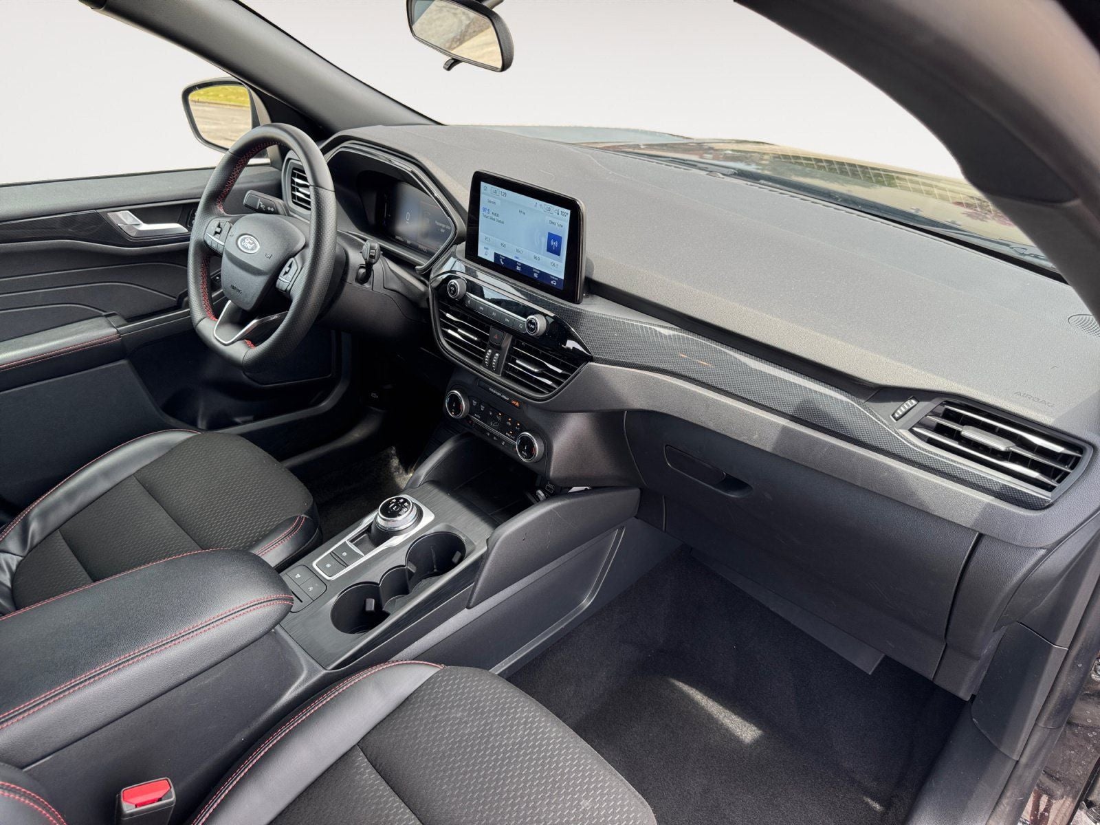 2025 Ford Escape ST-Line Select