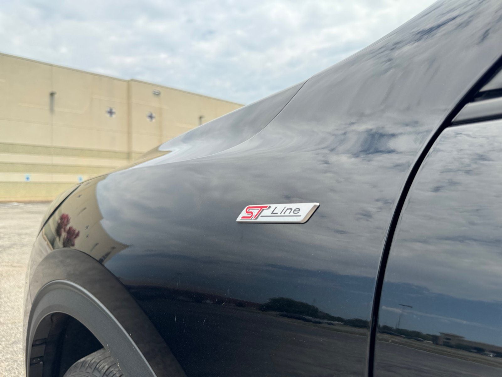 2025 Ford Escape ST-Line Select