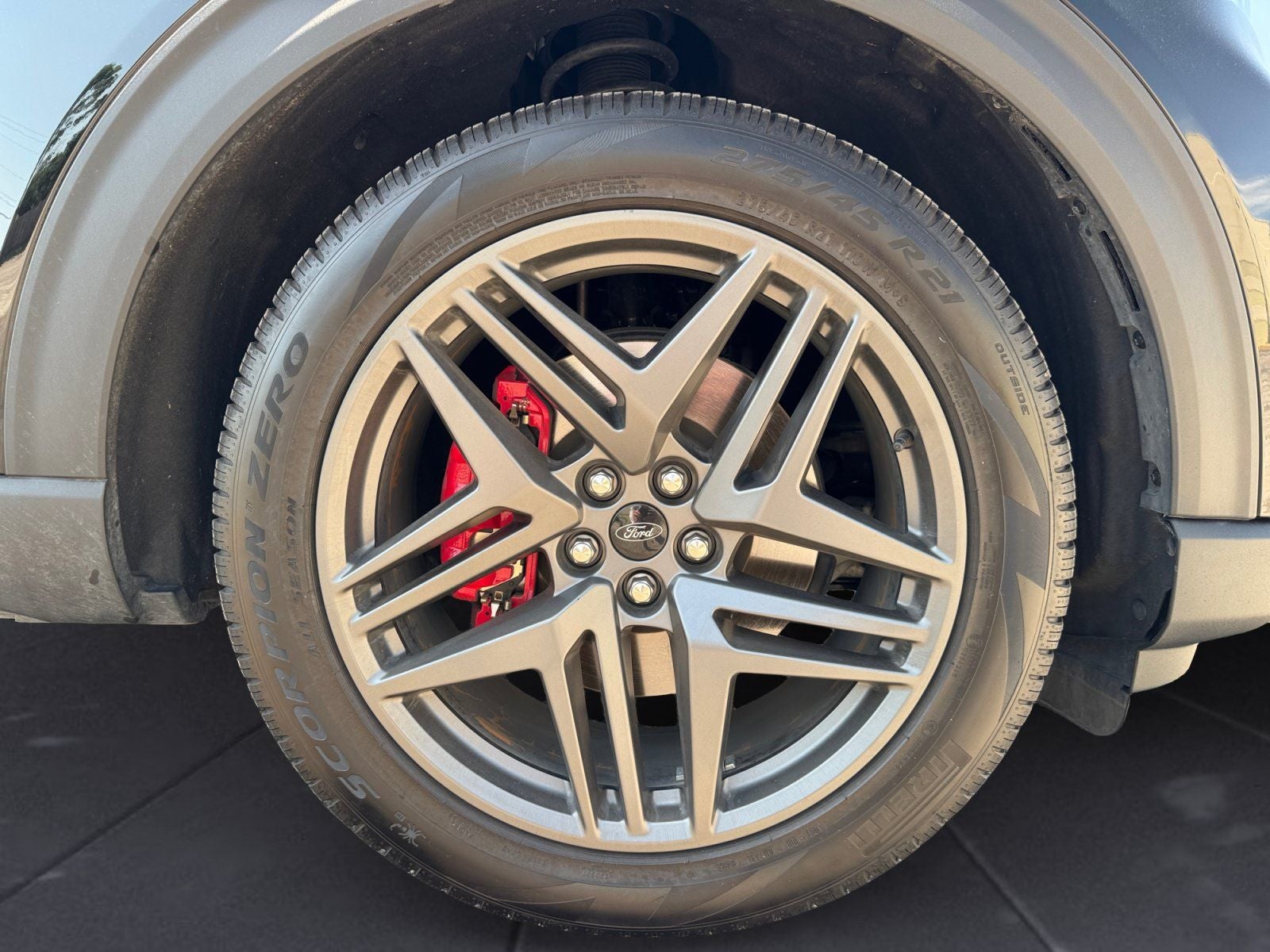 2025 Ford Explorer ST