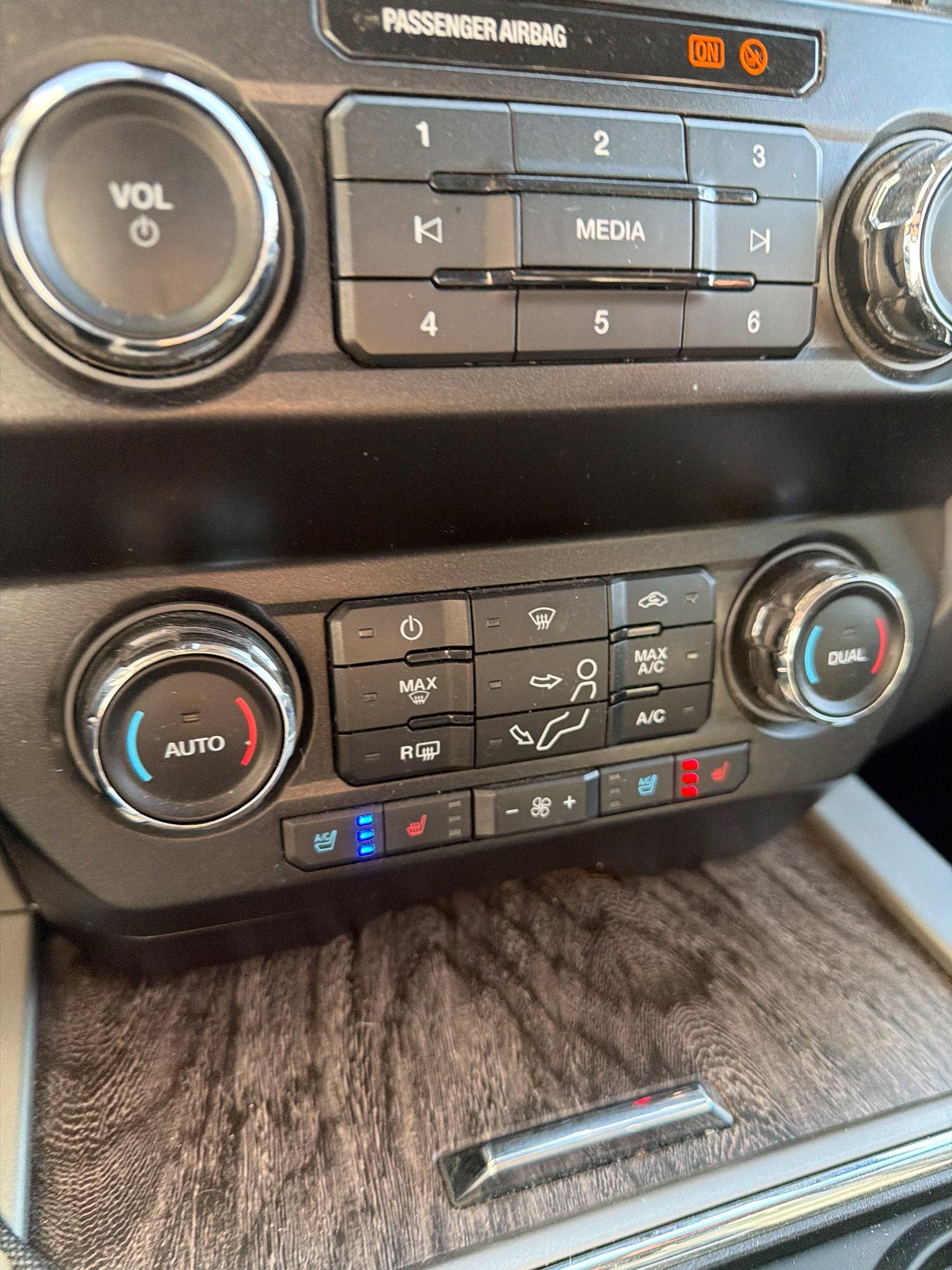 2019 Ford F-250SD Lariat