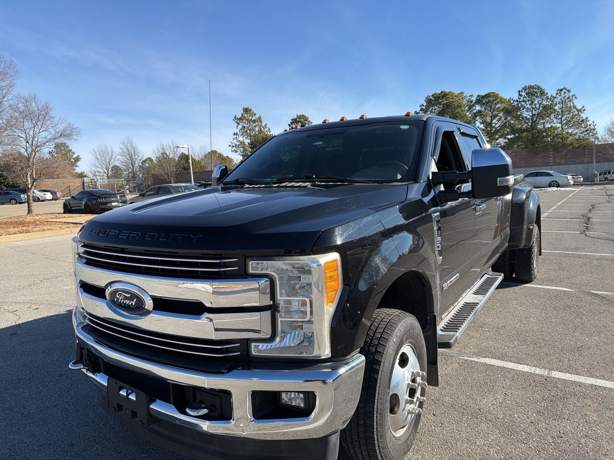 2017 Ford F-350SD Lariat DRW