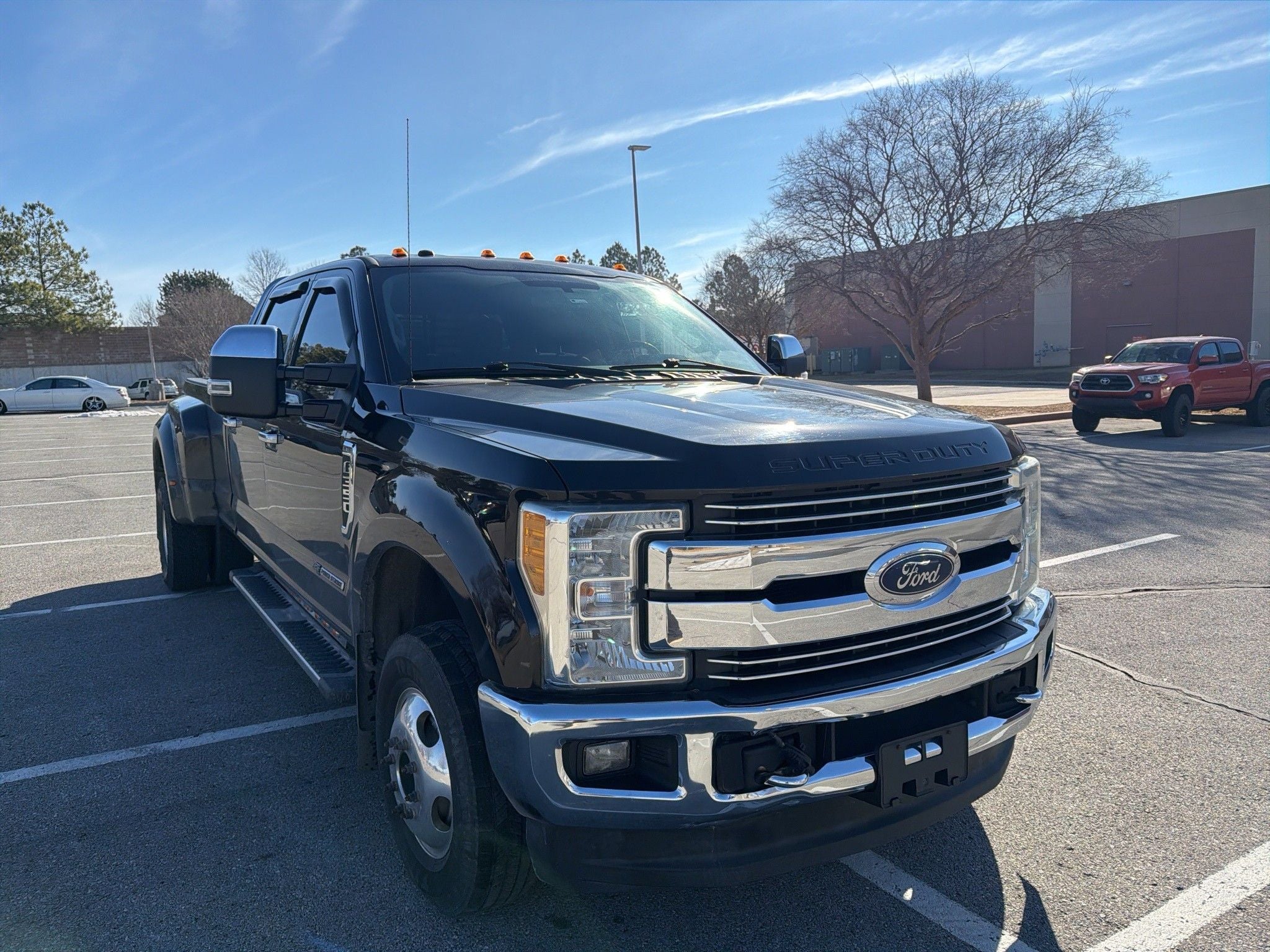 2017 Ford F-350SD Lariat DRW