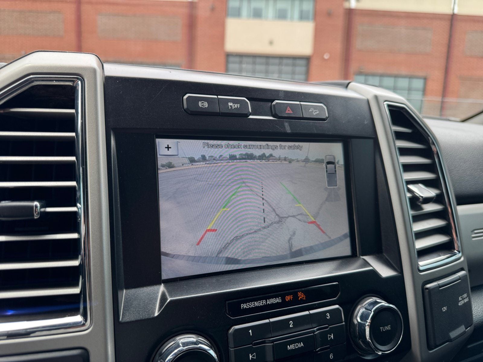 2017 Ford F-350SD Lariat DRW