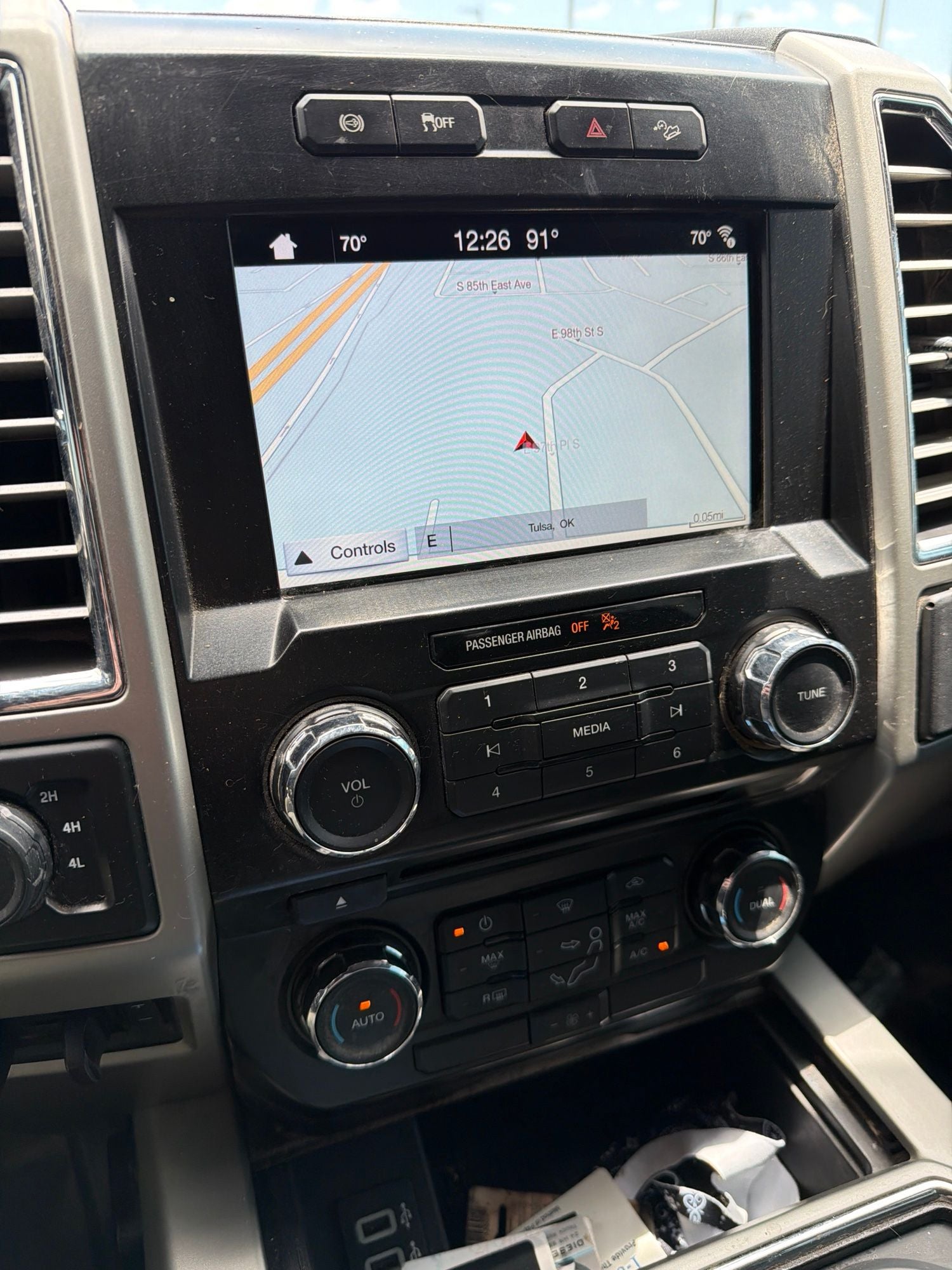 2017 Ford F-350SD Lariat DRW