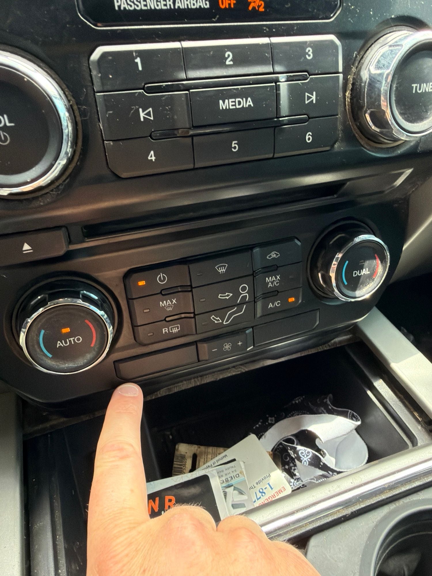 2017 Ford F-350SD Lariat DRW