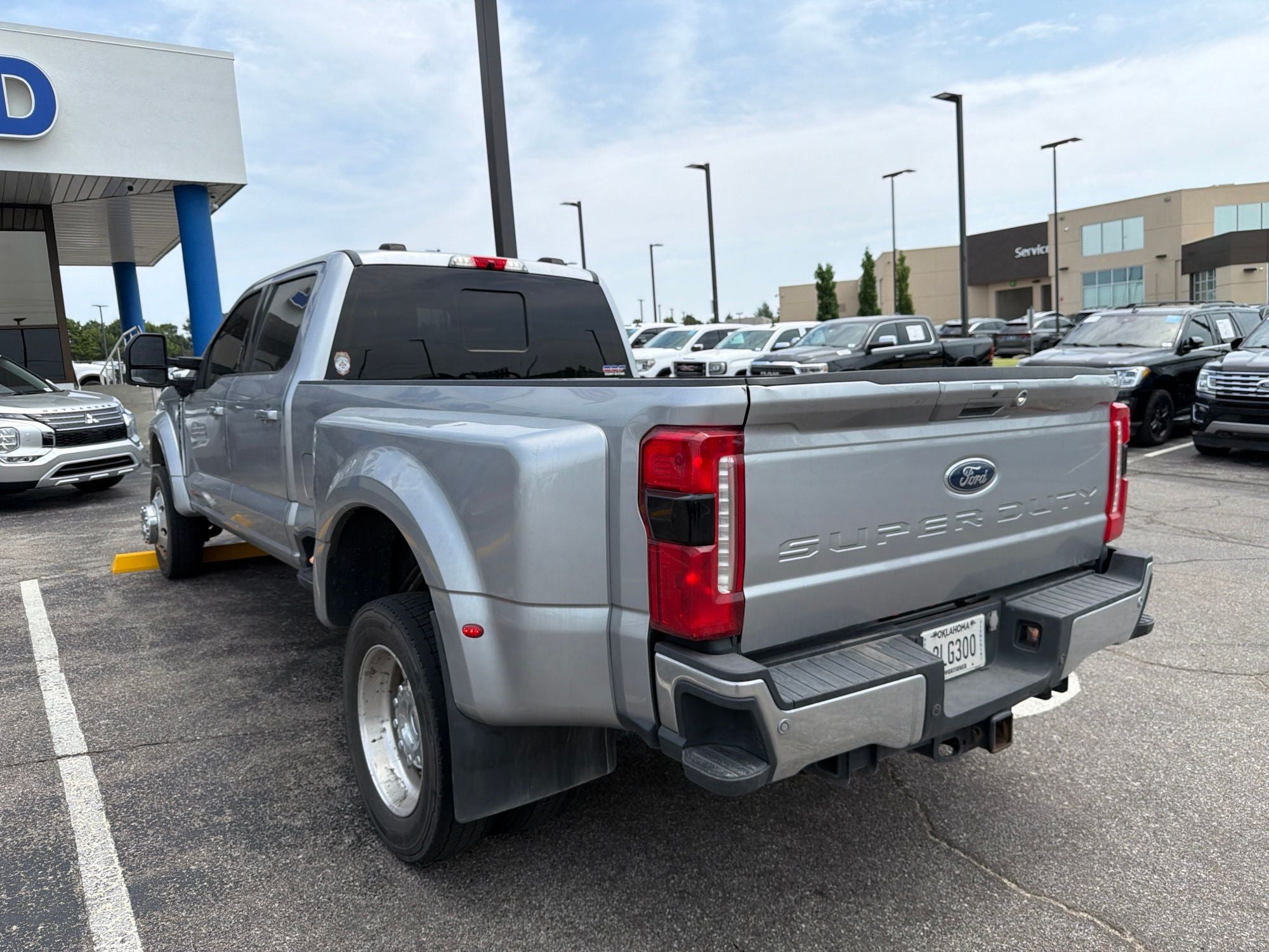 2023 Ford F-450SD Lariat DRW
