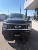 2025 Ford F-450SD Platinum DRW