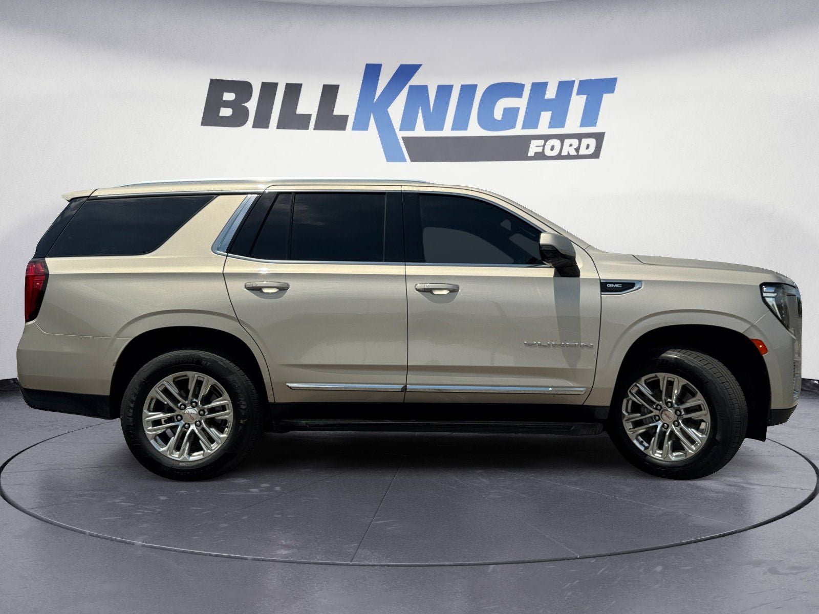 2021 GMC Yukon SLT