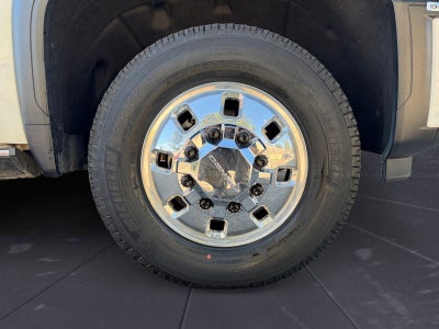 2024 GMC Sierra 3500HD Denali
