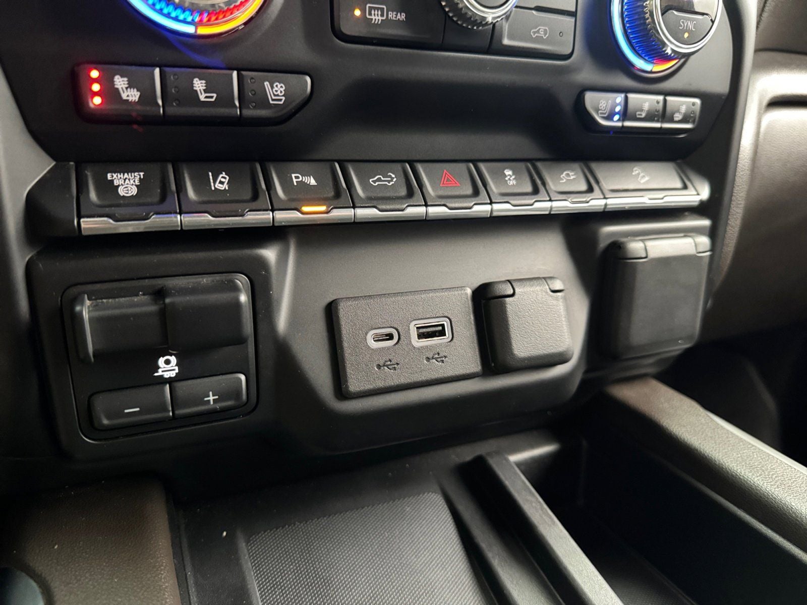 2022 GMC Sierra 3500HD Denali