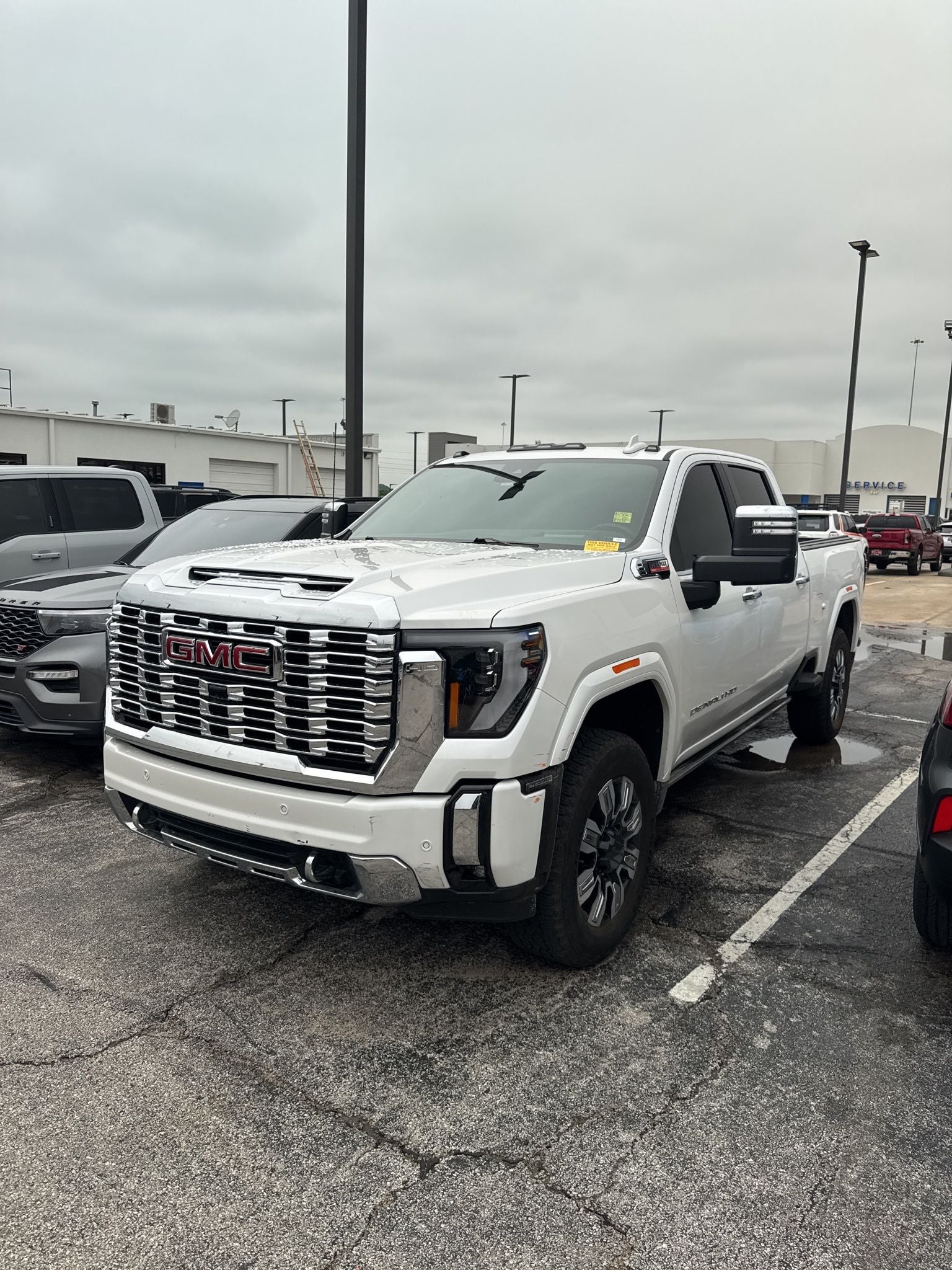 2025 GMC Sierra 2500HD Denali
