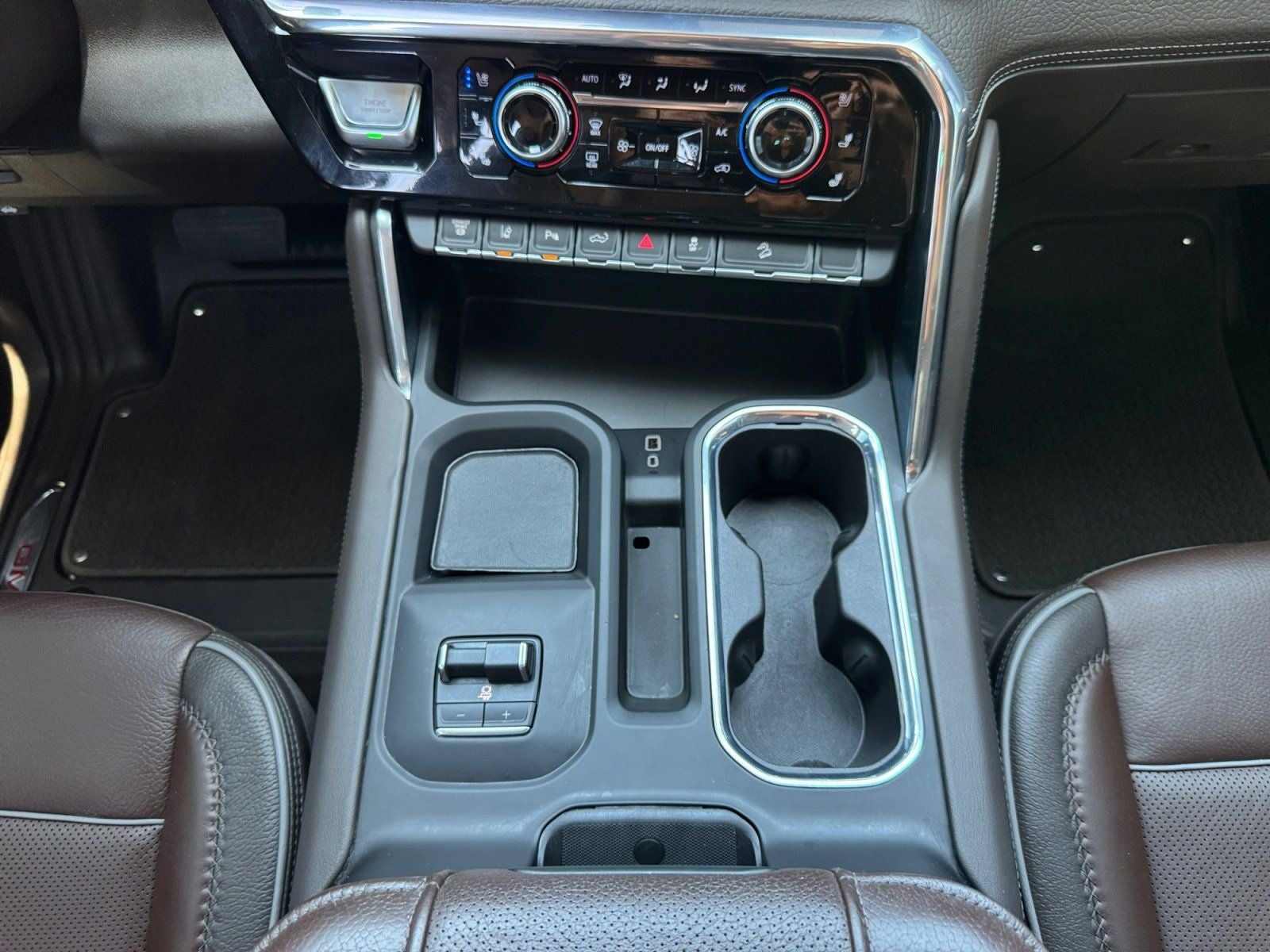 2025 GMC Sierra 2500HD Denali