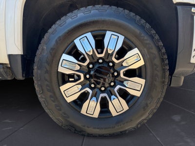 2025 GMC Sierra 2500HD Denali