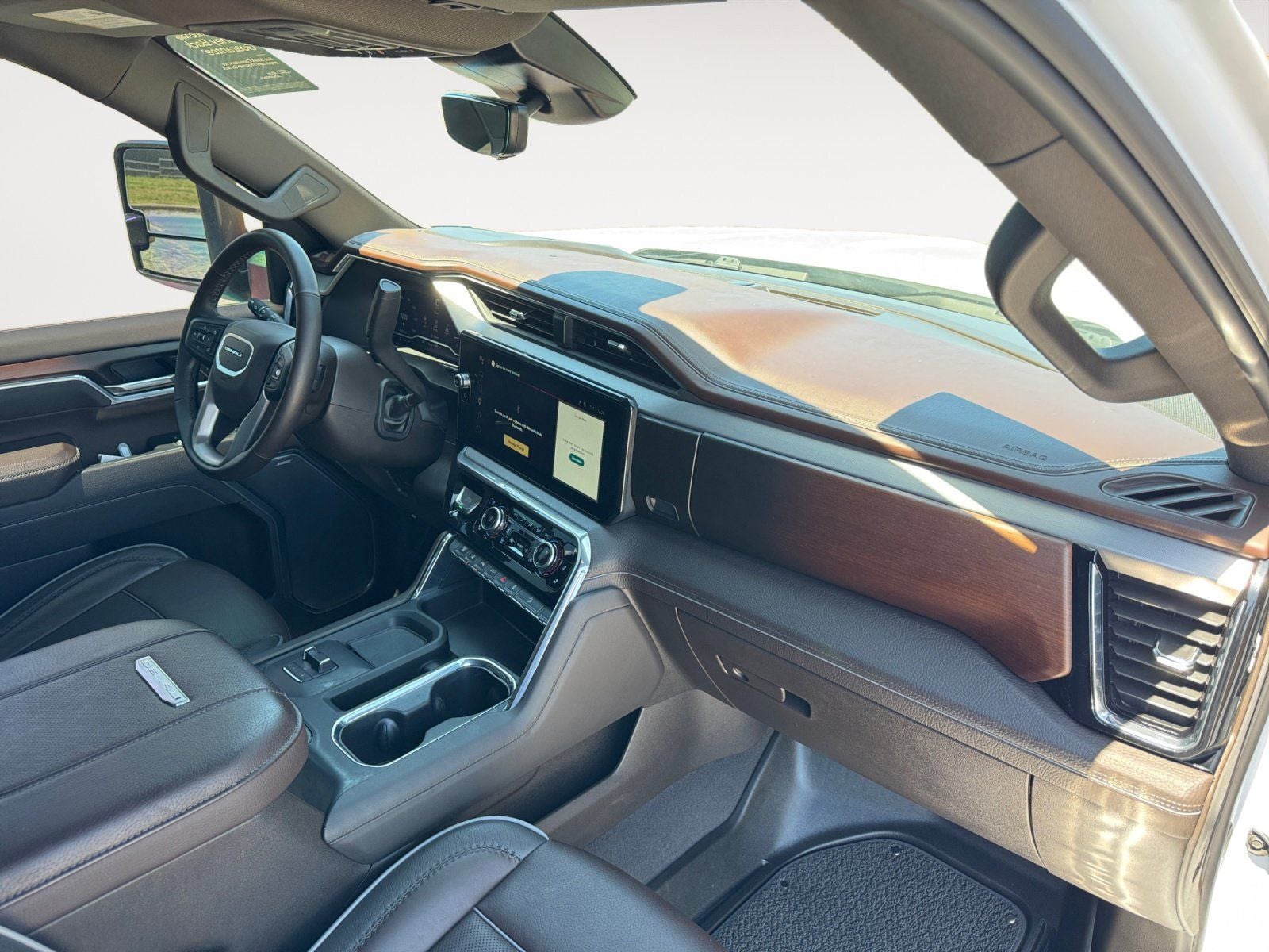 2025 GMC Sierra 2500HD Denali