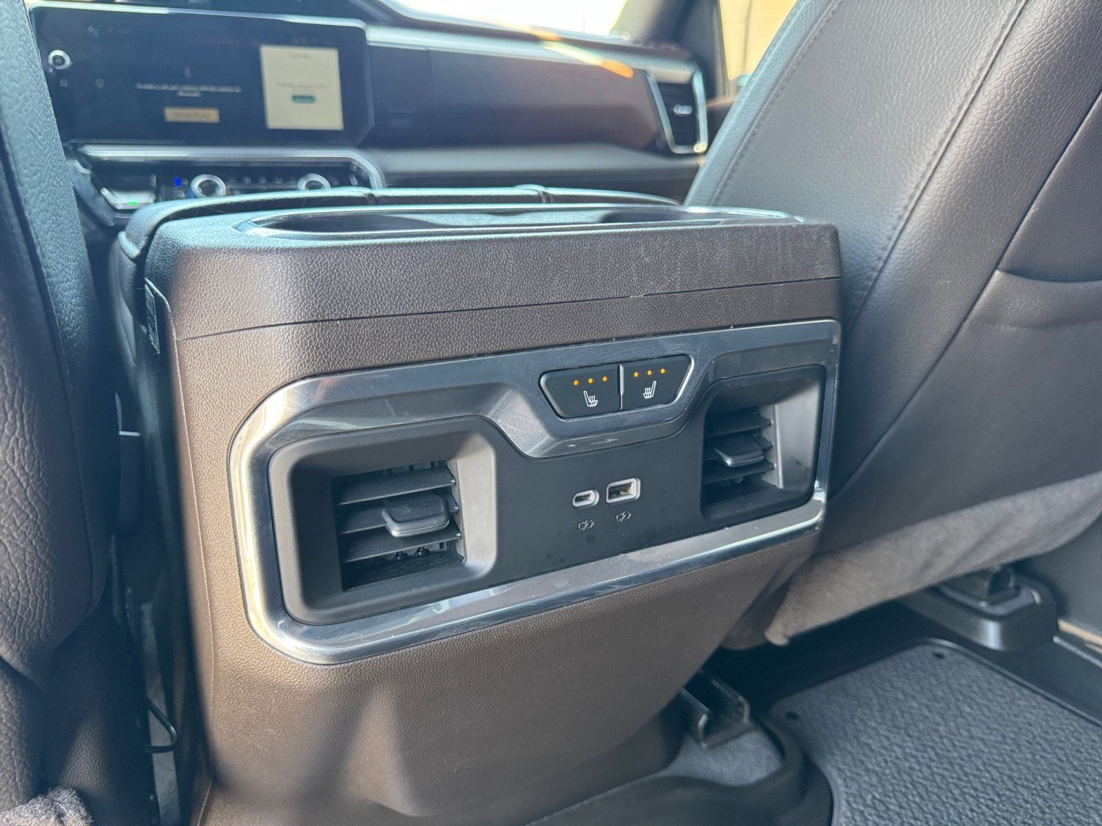 2025 GMC Sierra 2500HD Denali
