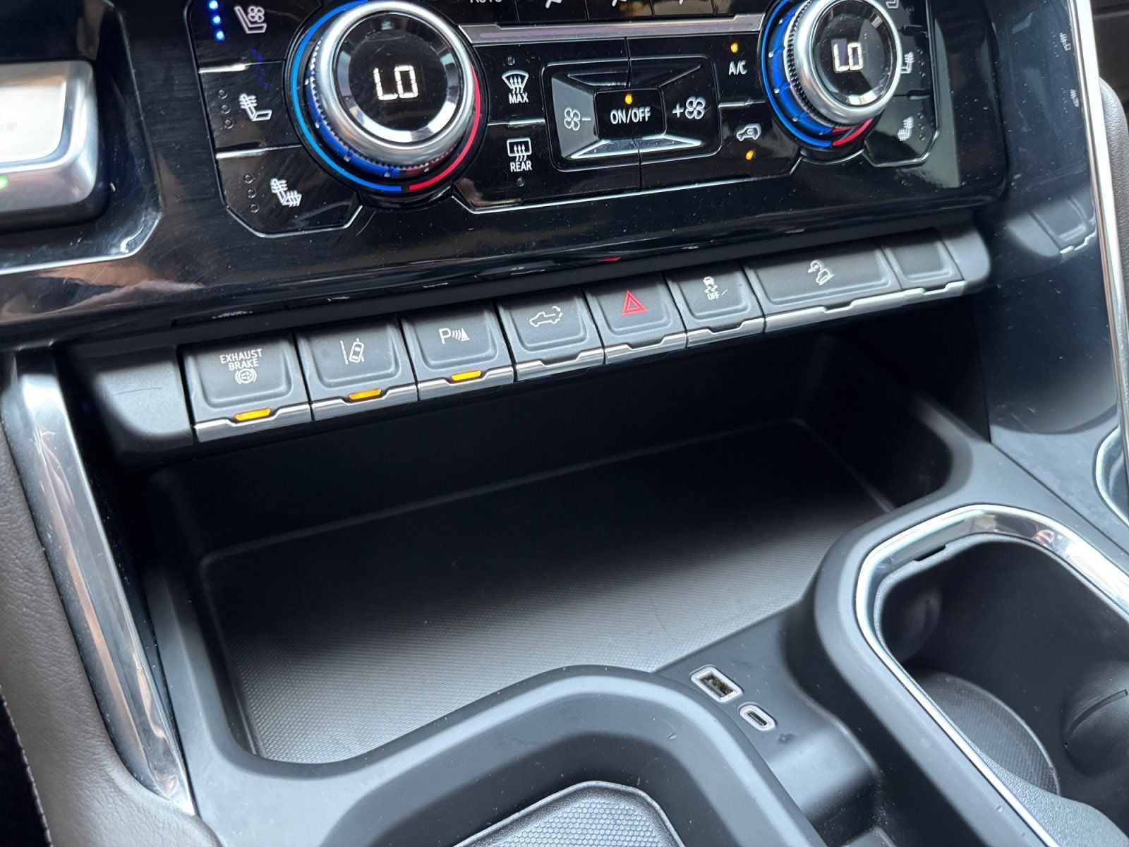 2025 GMC Sierra 2500HD Denali
