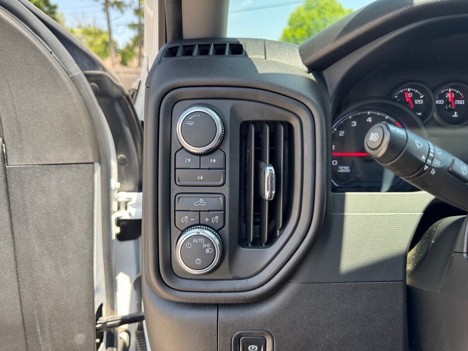 2024 GMC Sierra 2500HD Pro