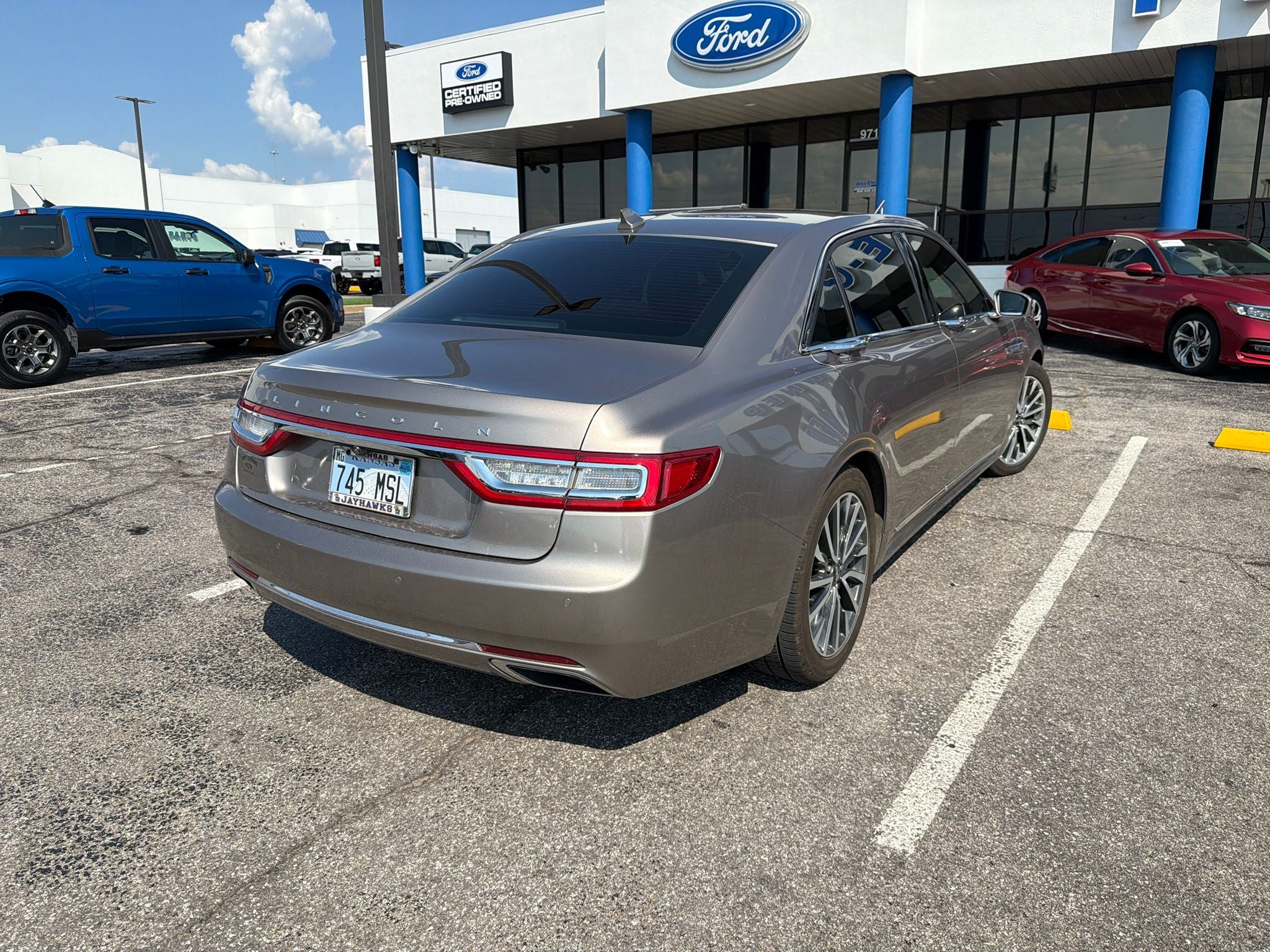2020 Lincoln Continental Standard