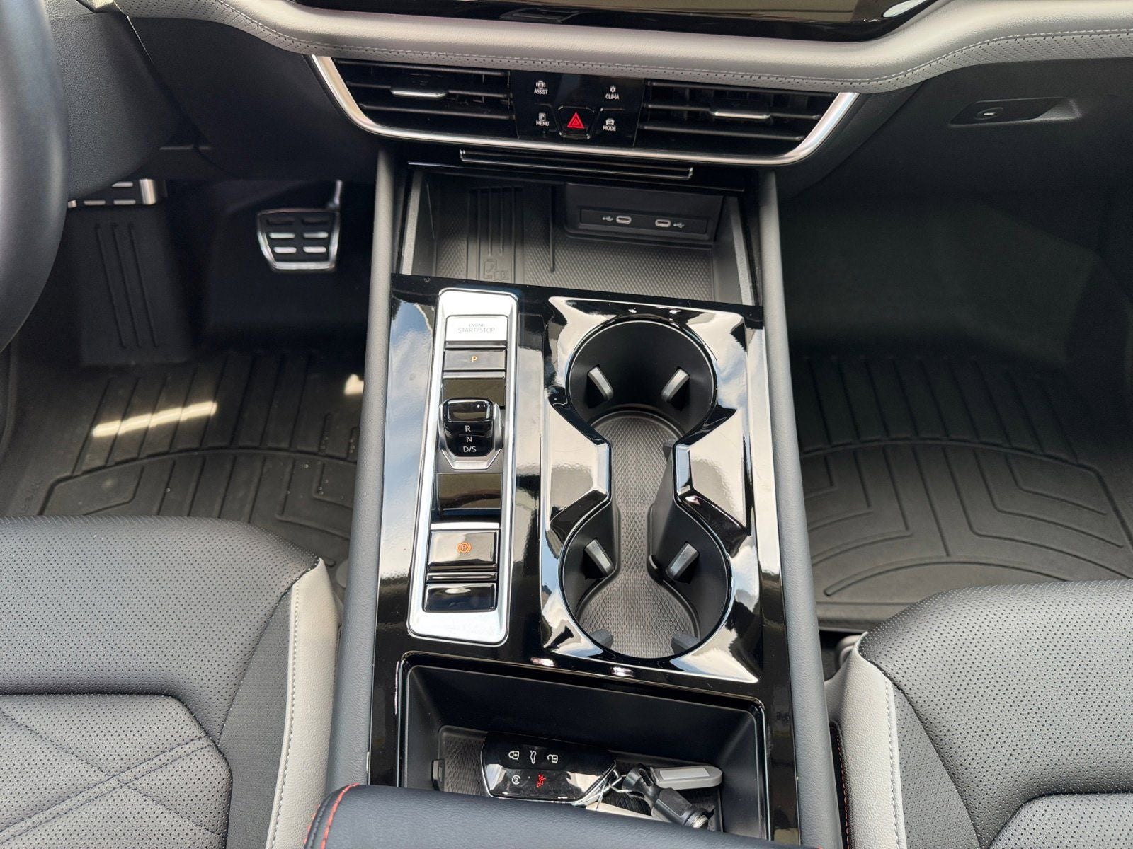2025 Volkswagen Atlas 2.0T Peak Edition