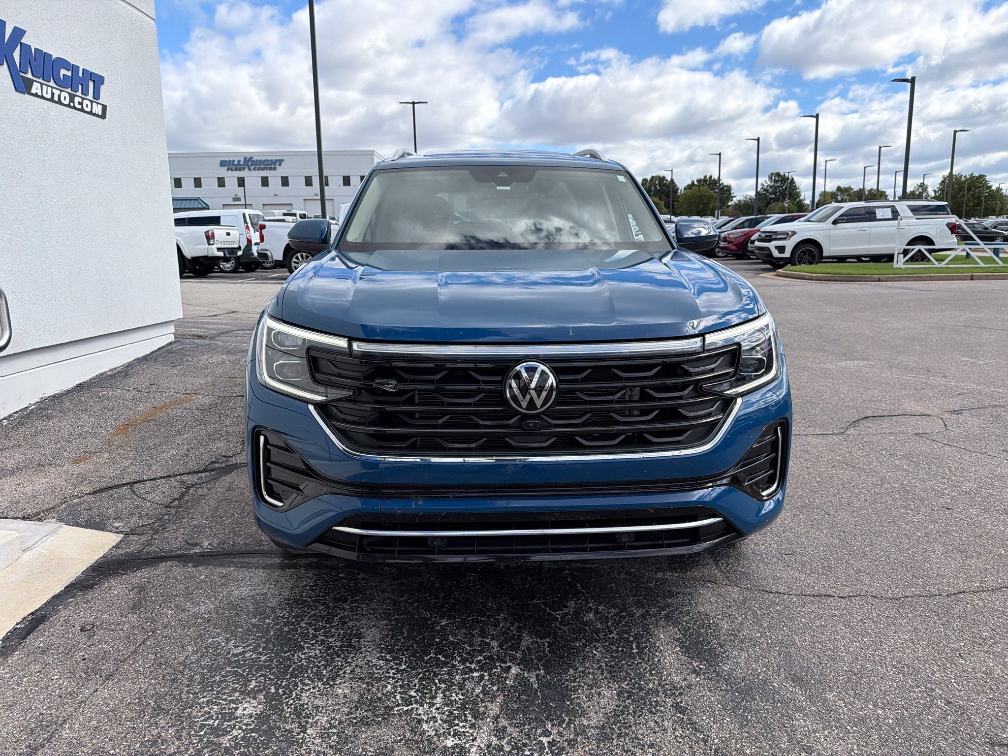 2025 Volkswagen Atlas 2.0T SEL Premium R-Line