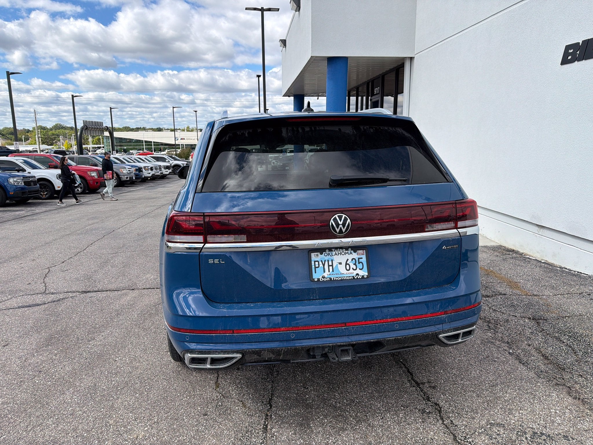 2025 Volkswagen Atlas 2.0T SEL Premium R-Line
