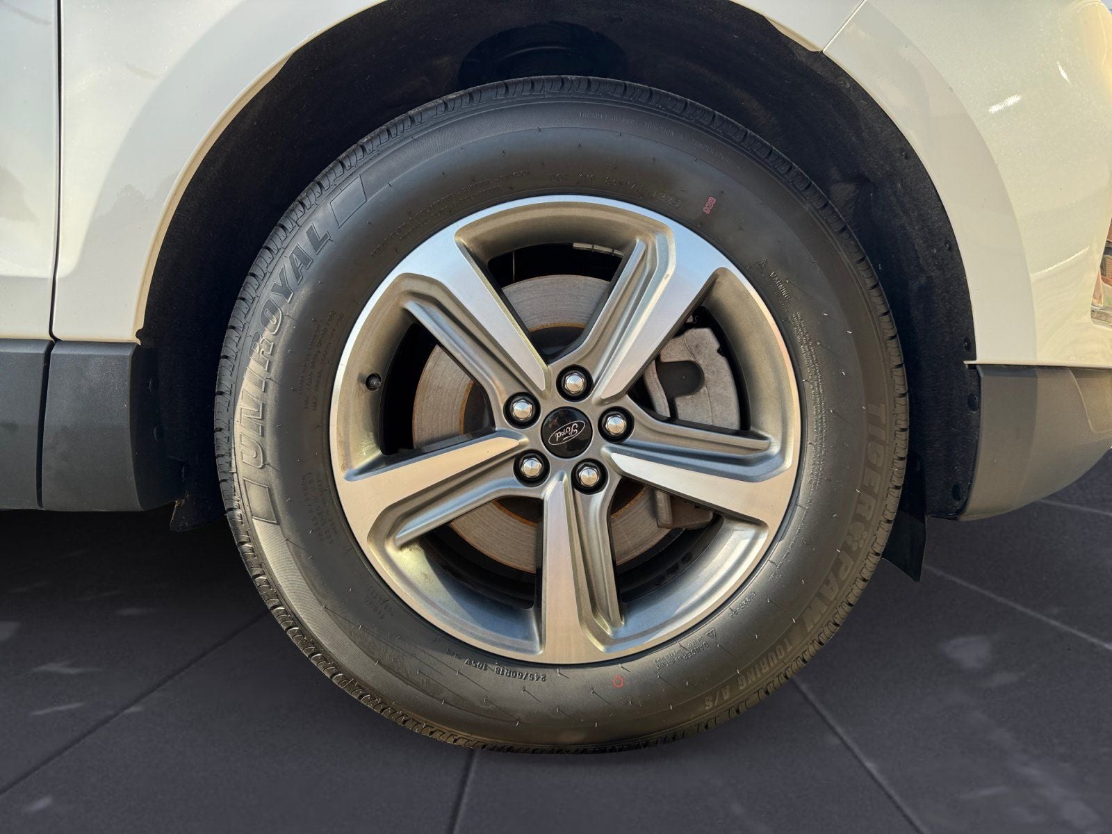 2023 Ford Edge SEL