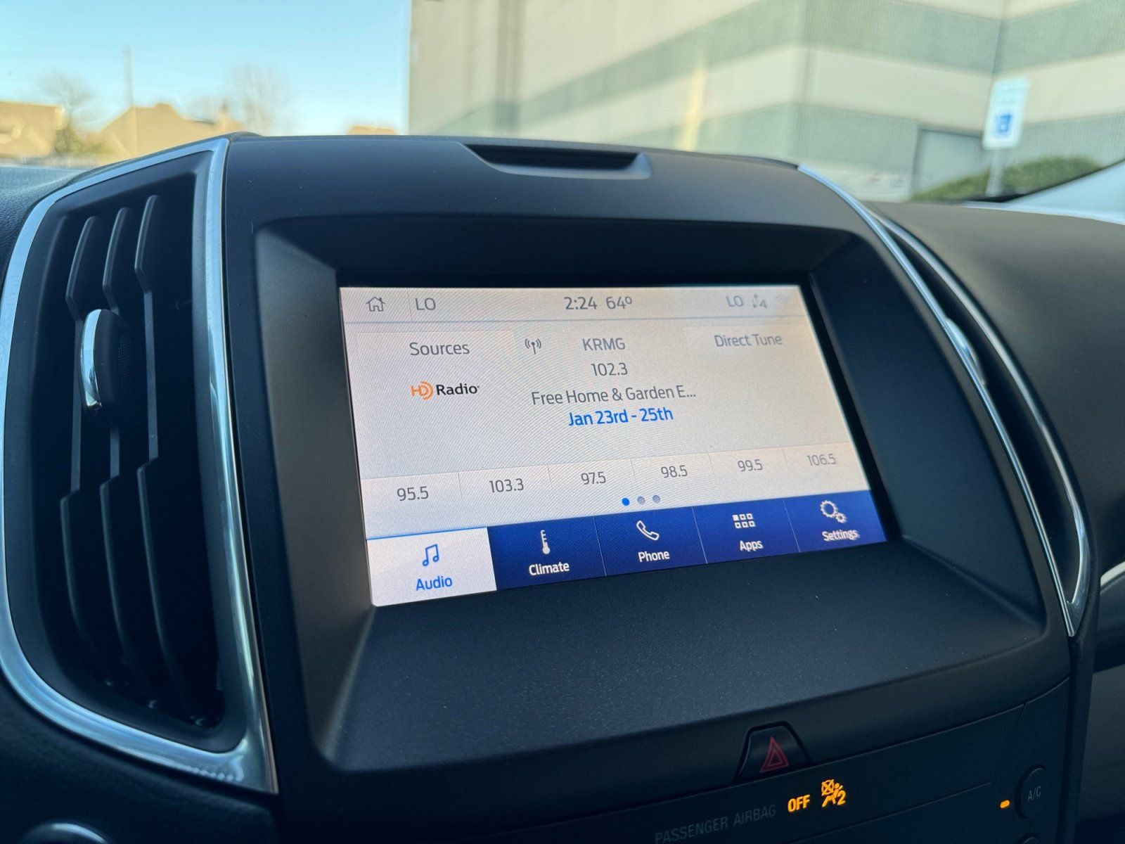 2020 Ford Edge Titanium