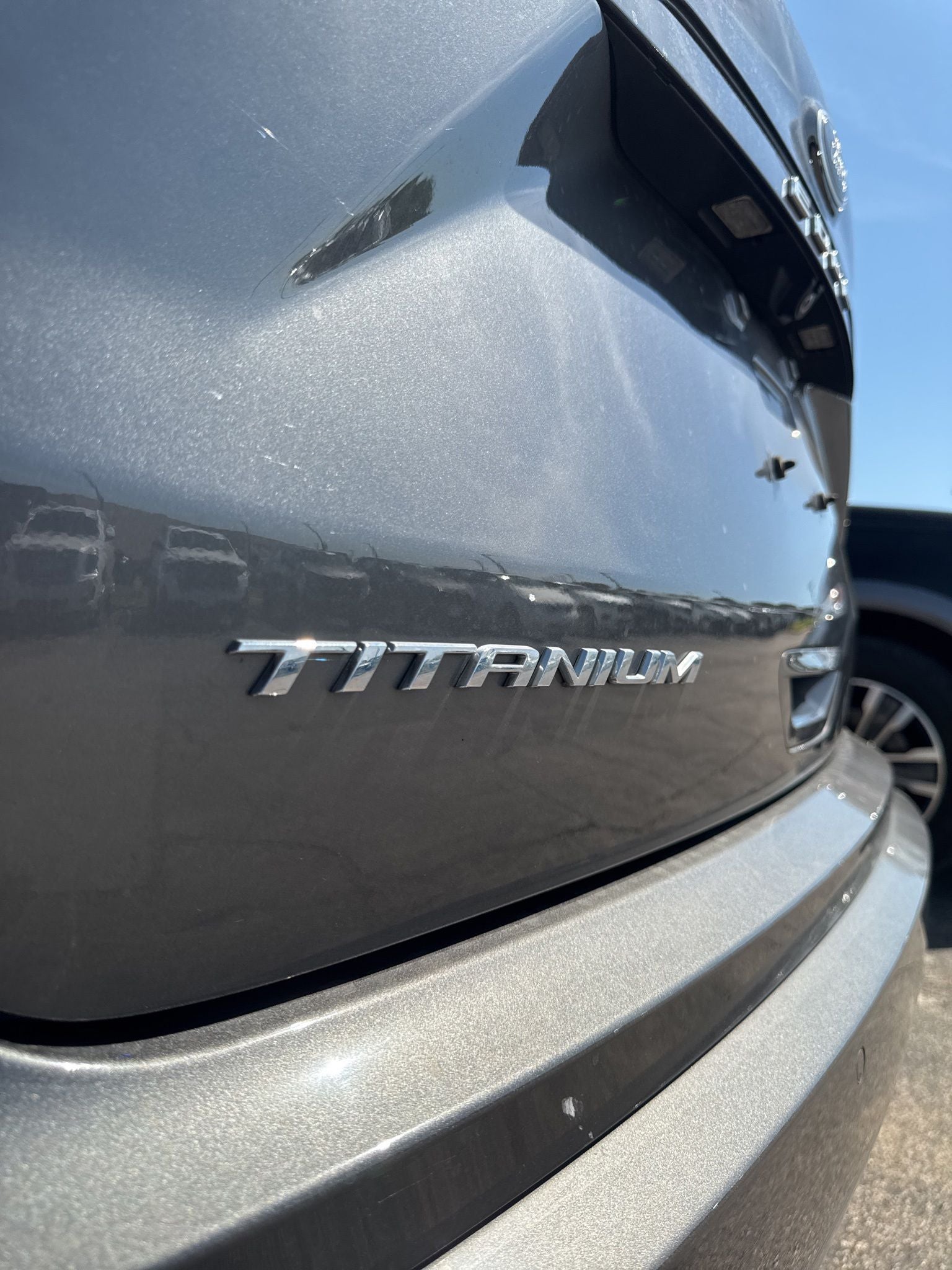 2022 Ford Edge Titanium