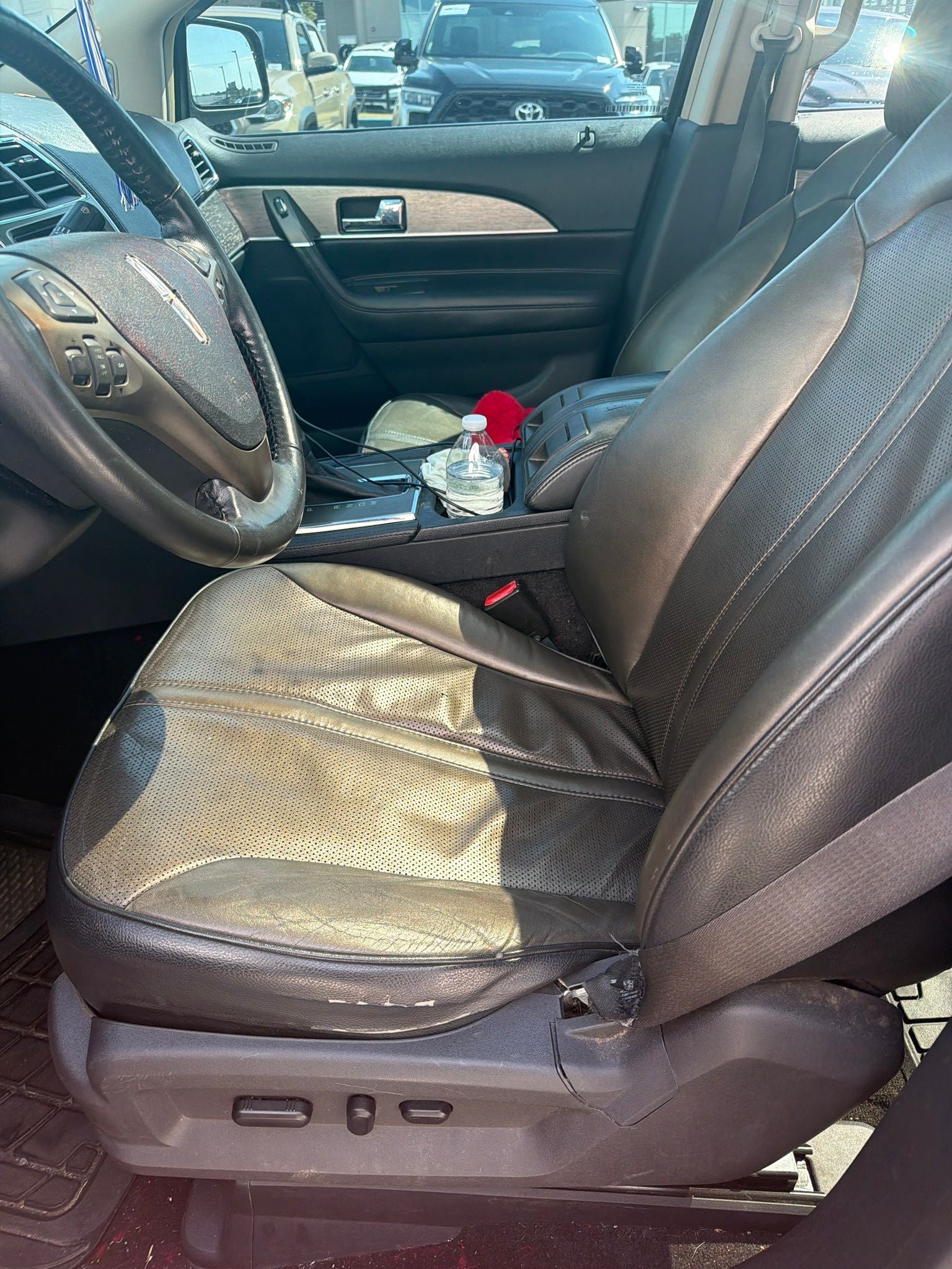 2011 Lincoln MKX Base