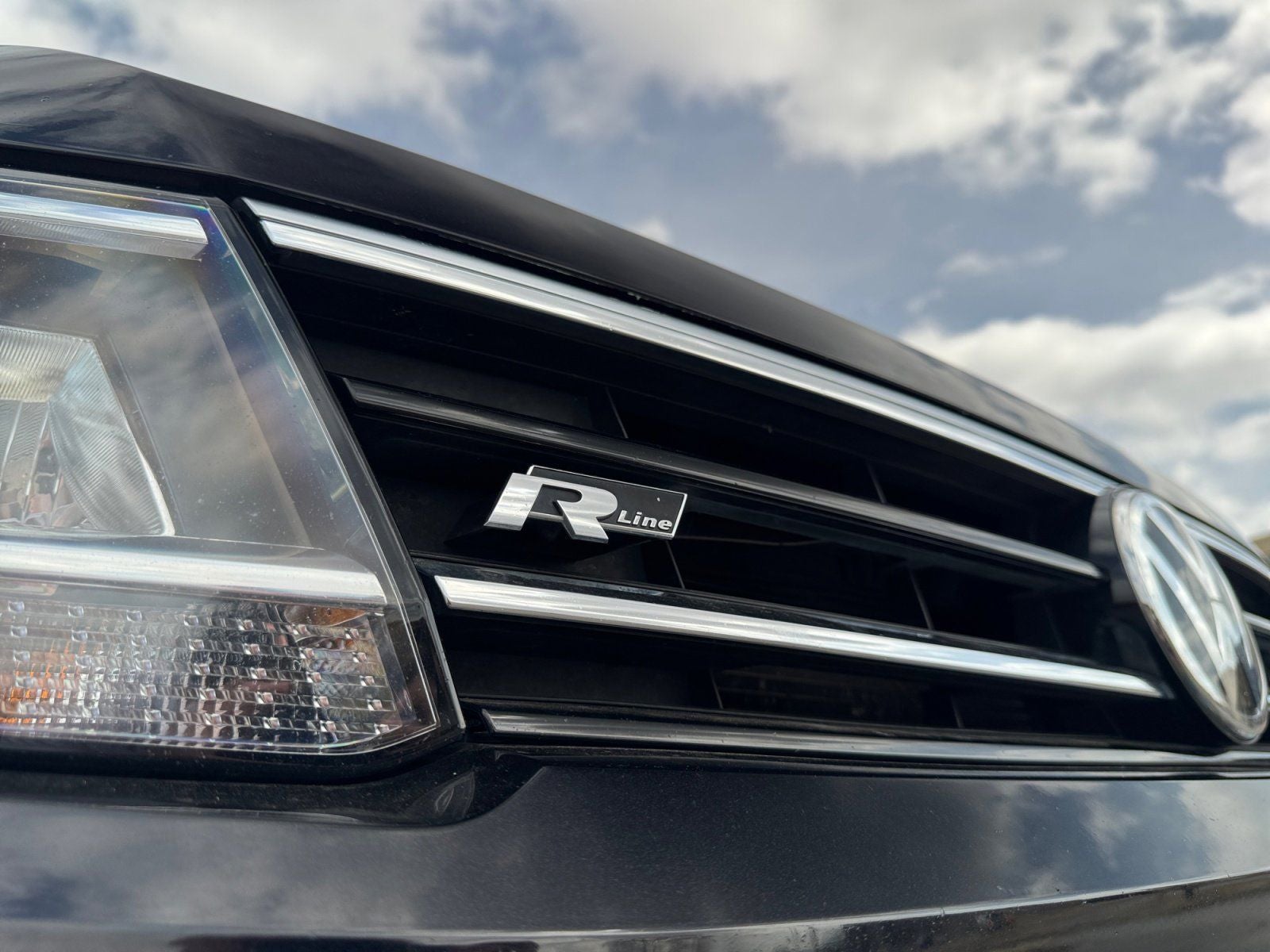 2020 Volkswagen Tiguan 2.0T SE R-Line Black 4Motion