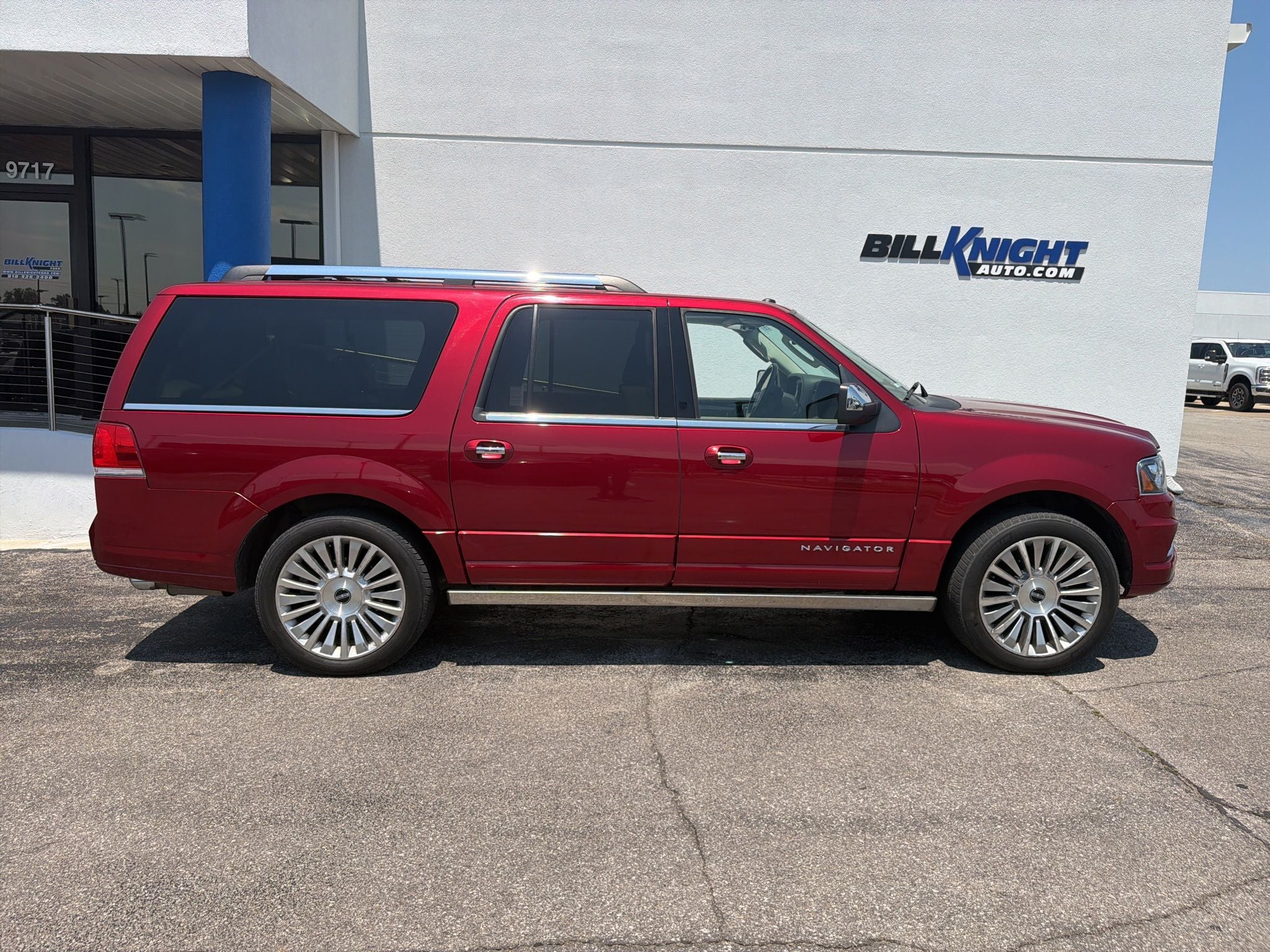 2015 Lincoln Navigator L Base