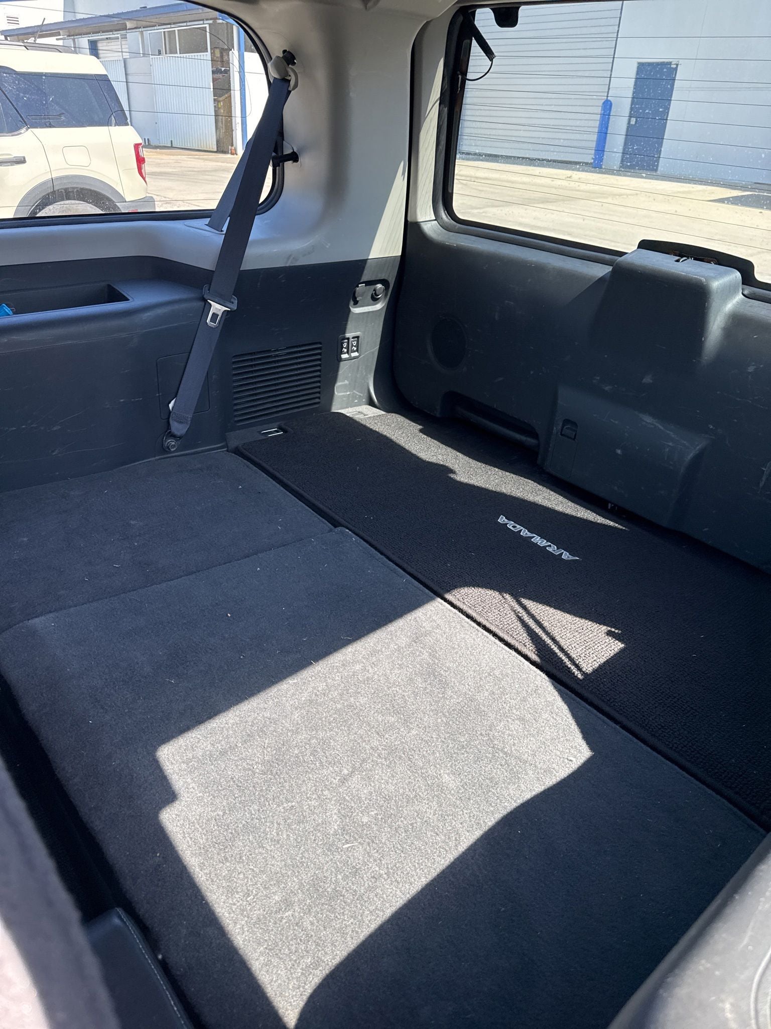 2014 Nissan Armada Platinum