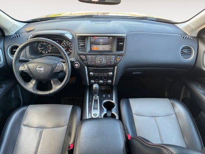 2020 Nissan Pathfinder SL