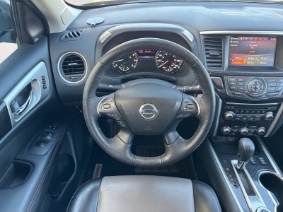 2020 Nissan Pathfinder SL