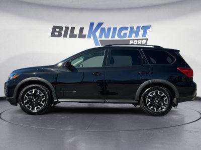 2020 Nissan Pathfinder SL