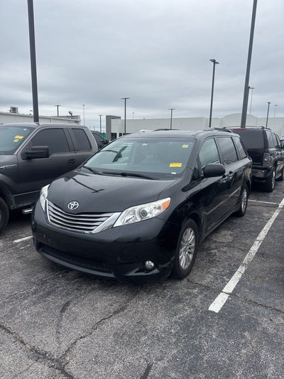 2015 Toyota Sienna XLE