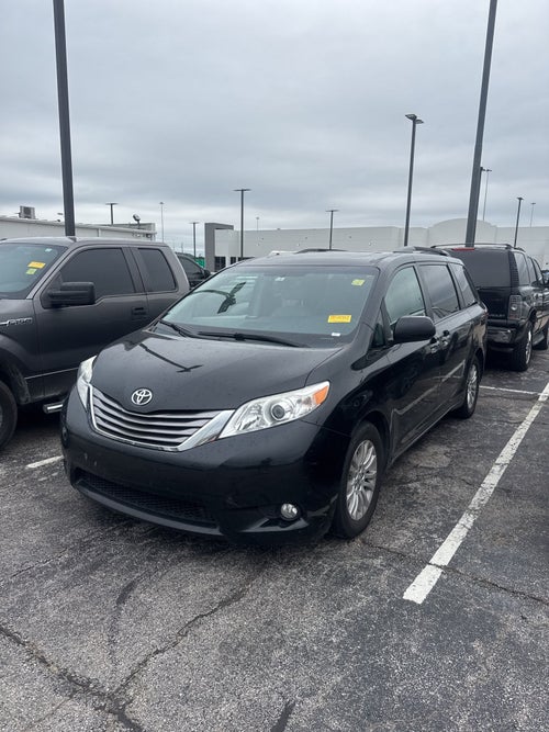 2015 Toyota Sienna XLE