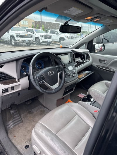 2015 Toyota Sienna XLE