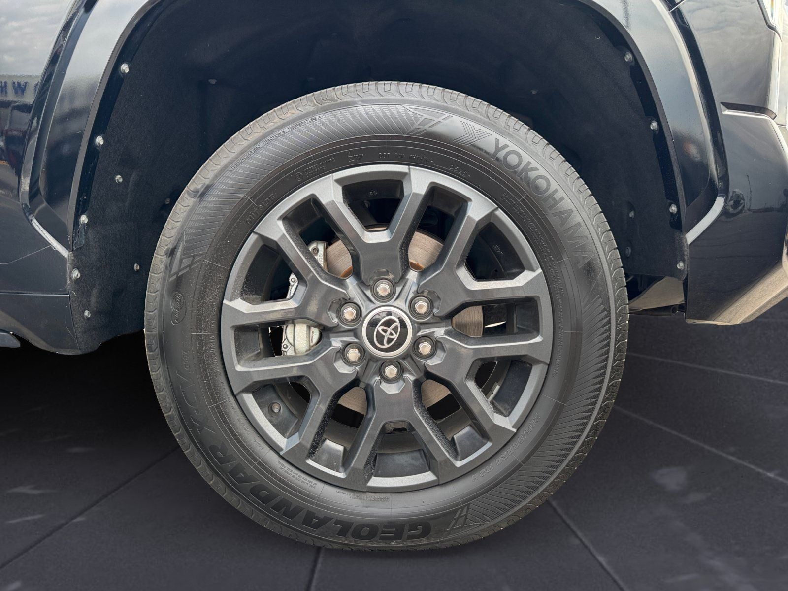 2022 Toyota Tundra Platinum