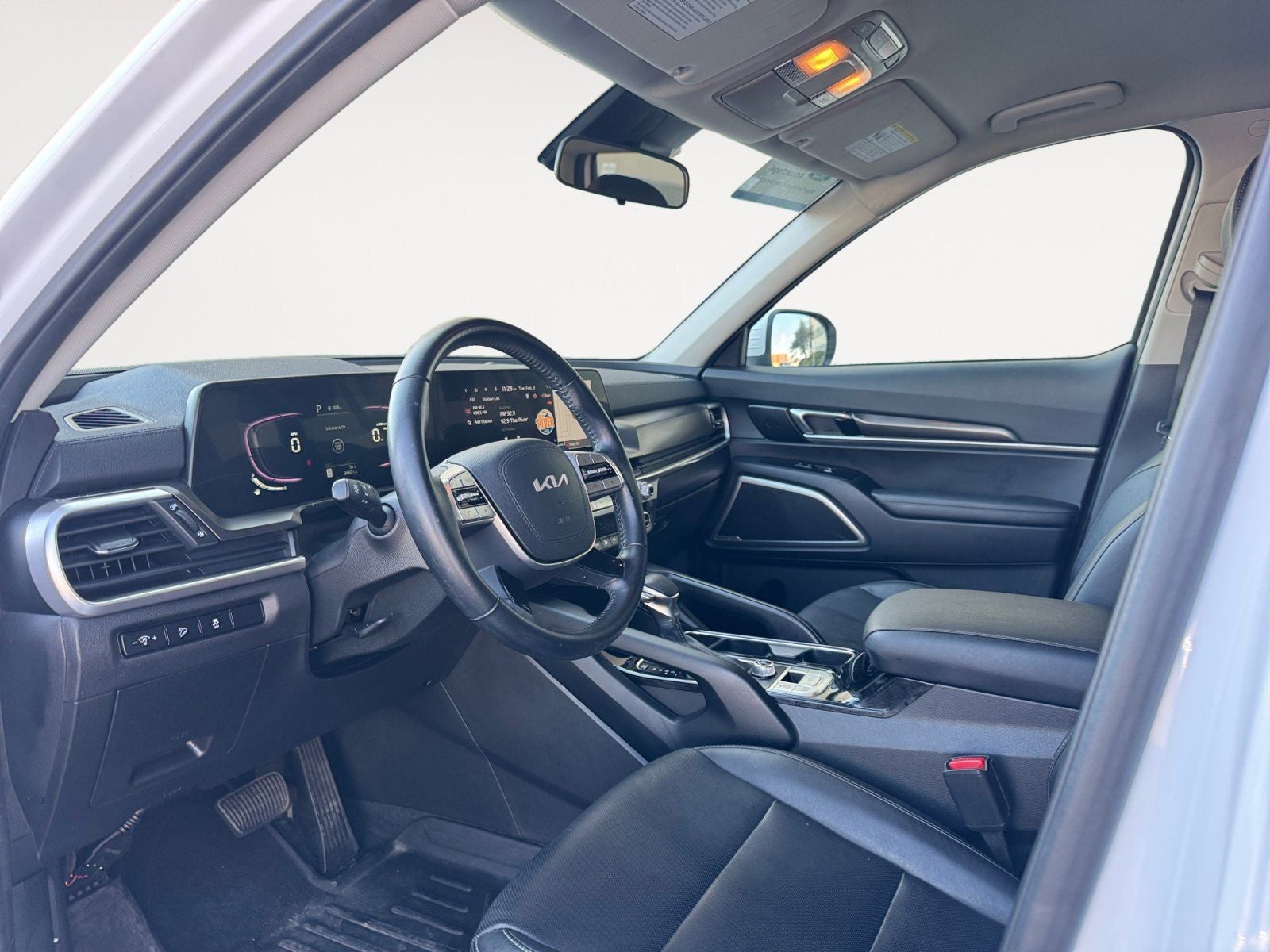 2023 Kia Telluride LX
