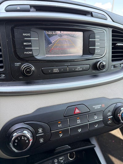 2017 Kia Sorento LX