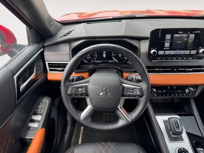 2024 Mitsubishi Outlander SEL
