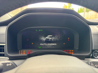 2025 Mitsubishi Outlander PHEV SE
