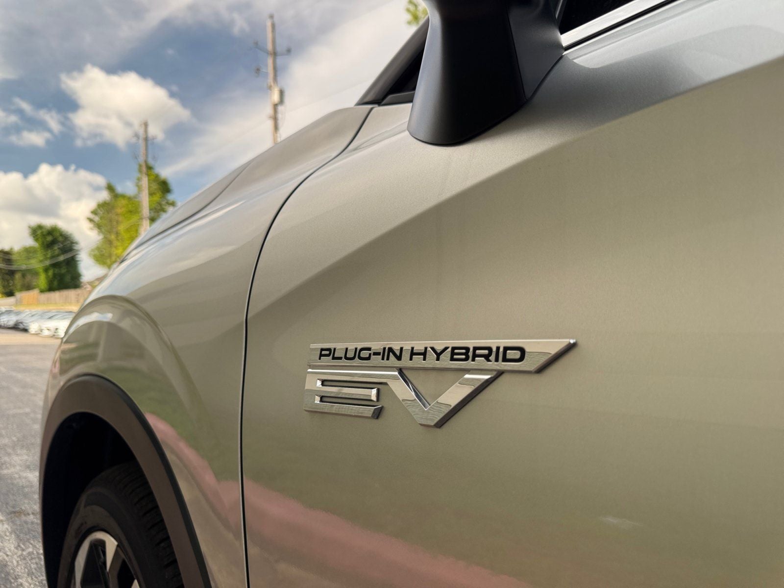 2025 Mitsubishi Outlander PHEV SE